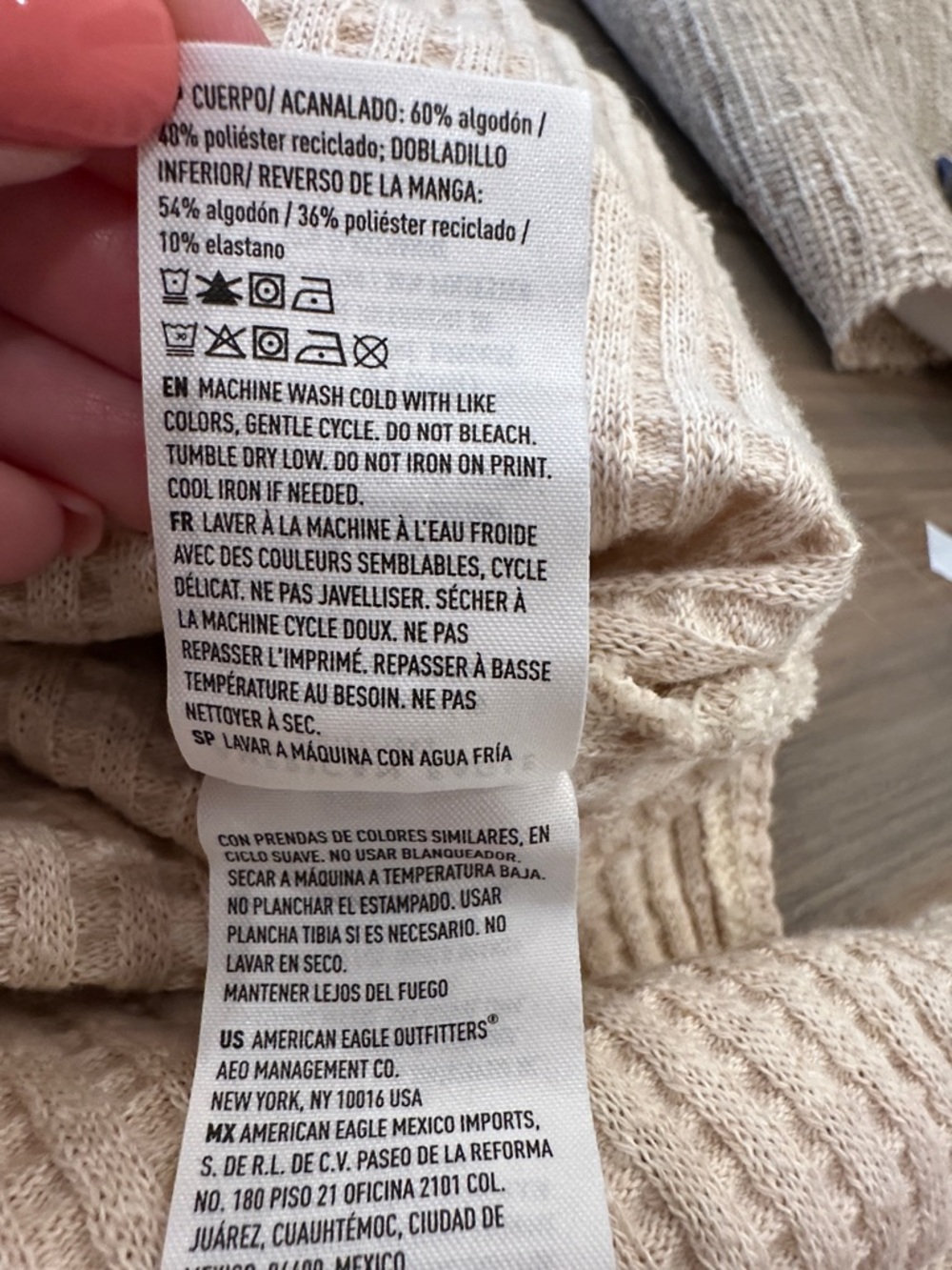 American Eagle Outfitters Cream Waffle-Knit Crewneck with Brown NYC Graphic - Picture 7 of 9